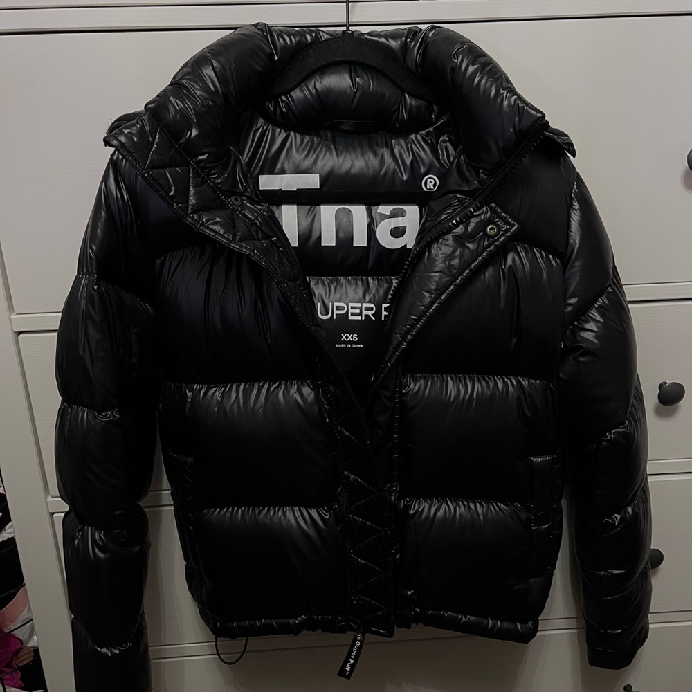 Aritzia super puff shorty jacket